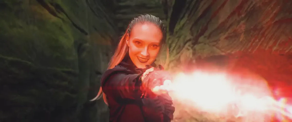 Fleur Jones (Sabré Randall) attacking Muriel Warrington (Makenna Weyburne)